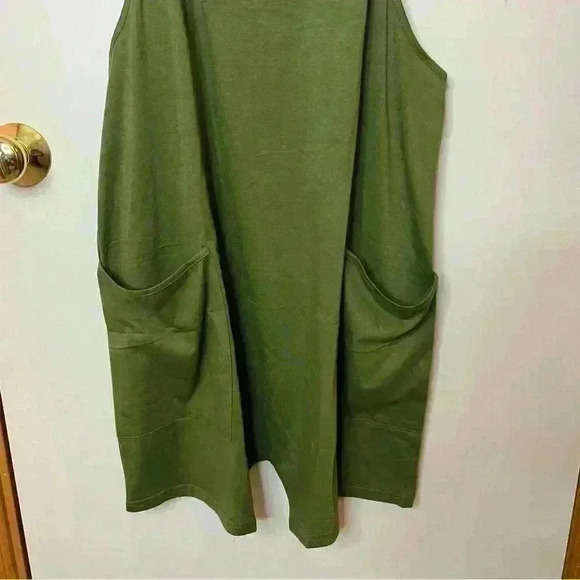Romper Shorts Women Large Green Oversized Adjustable Straps Pockets Summer NWOT - Picture 2 of 7